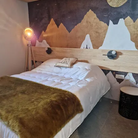 Le 4 *