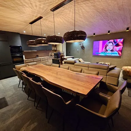 Le 4 Apartment *