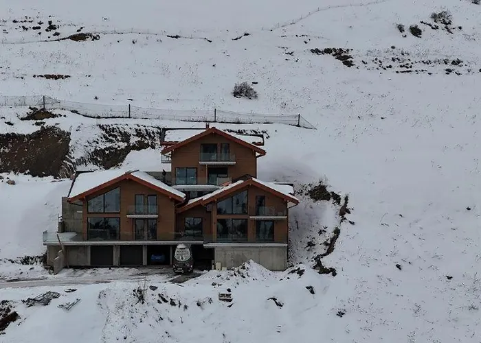 Апартаменты Le 4 *