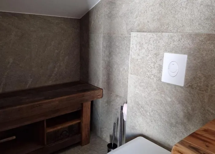 Le 4 Ле дез Альп