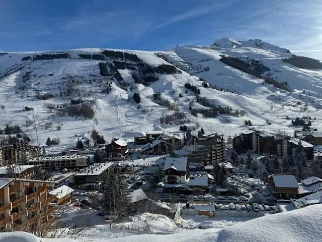 Апартаменты Le 4 *