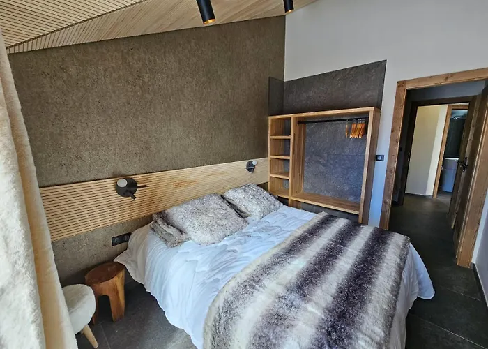 Le 4 Ле дез Альп