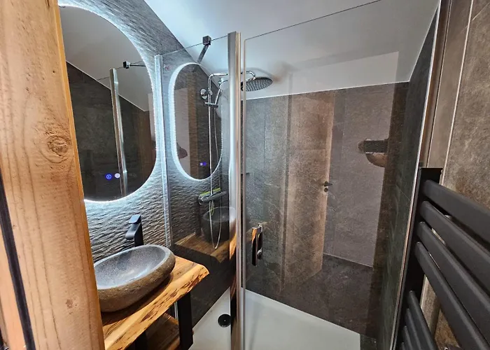 Le 4 Апартаменты